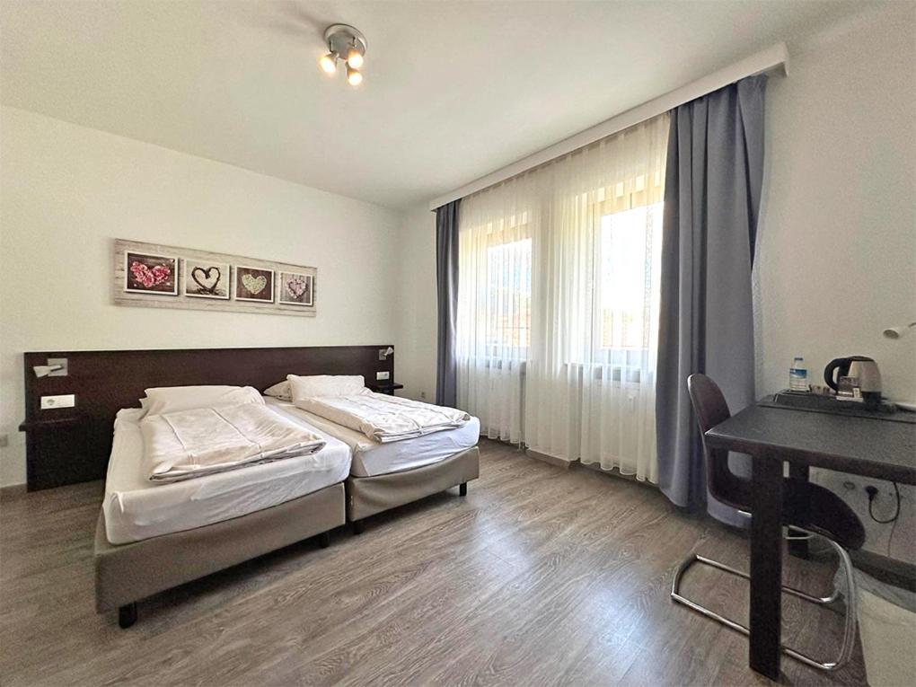 Hotel Rennekamp Ойтен Екстериор снимка